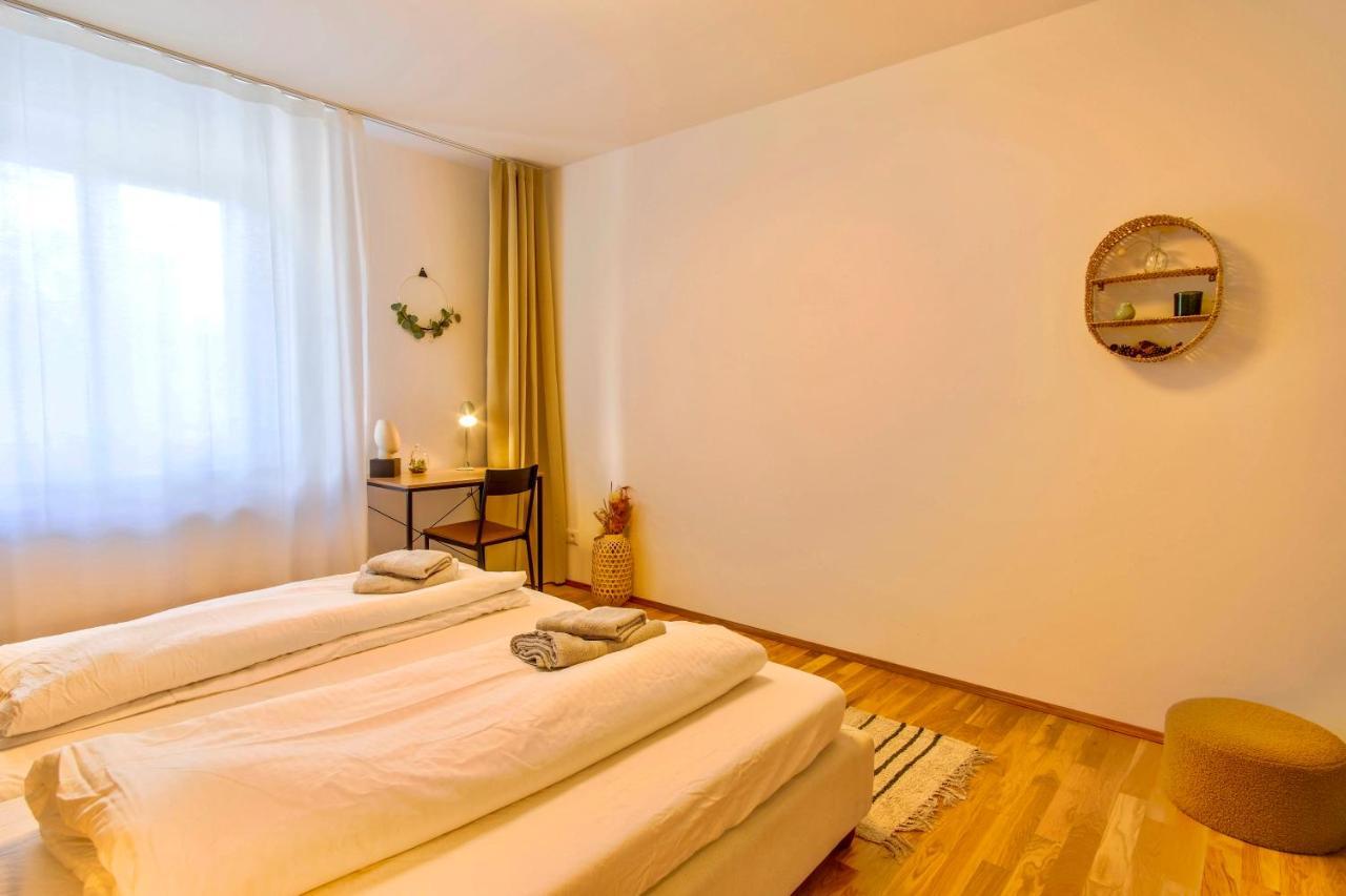 4-Room Luxury Apartment - Close To Central Station, Free Parking, Kitchen Leipzig Exterior photo